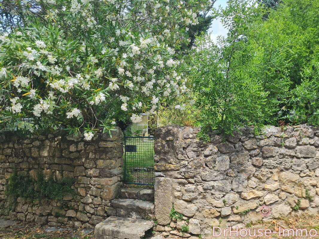 Maison à SAINT-DEZERY