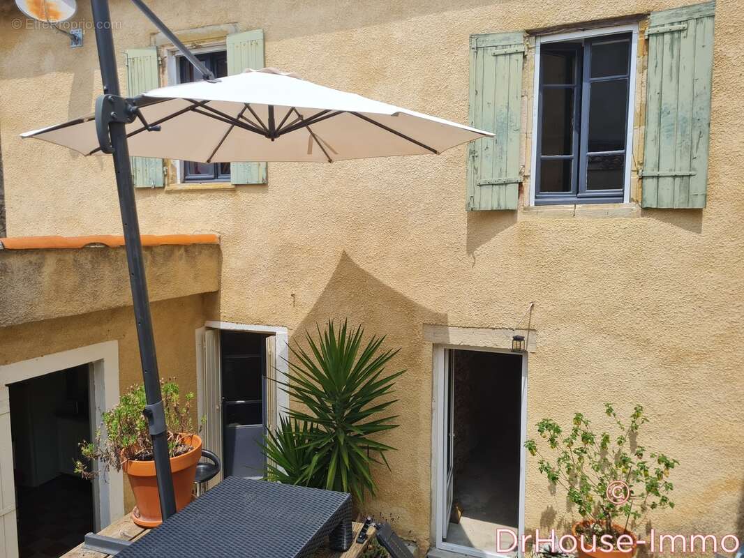 Maison à SAINT-DEZERY