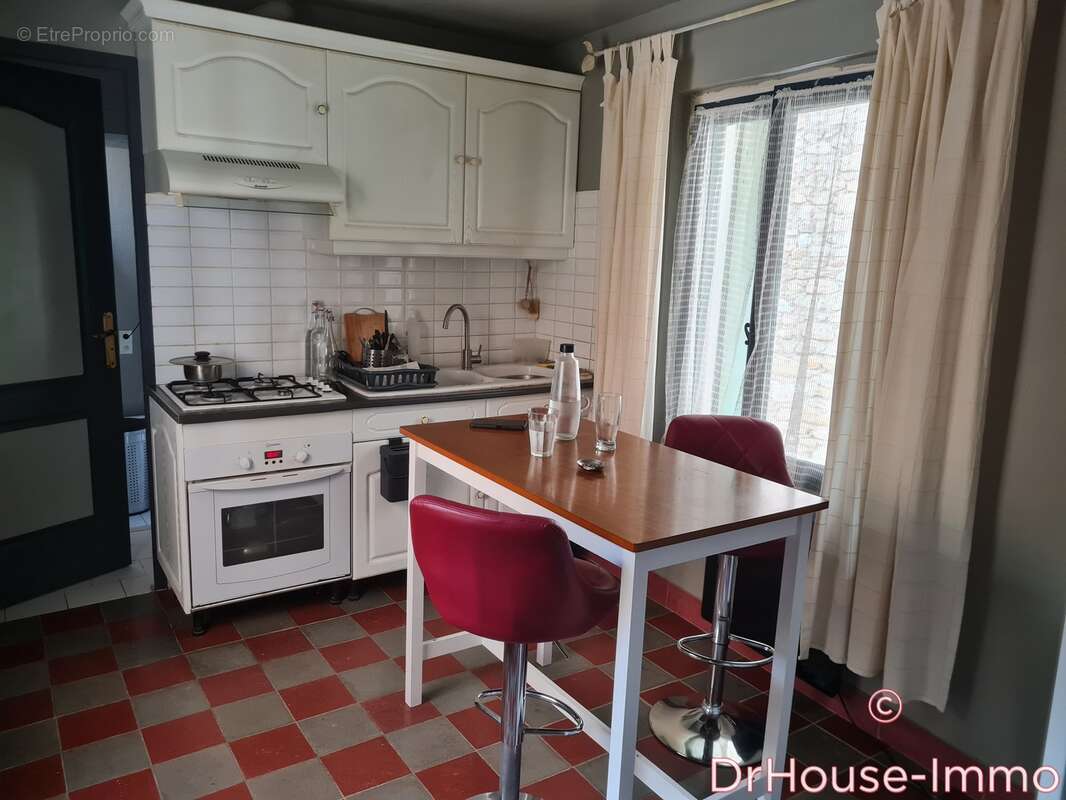 Maison à SAINT-DEZERY