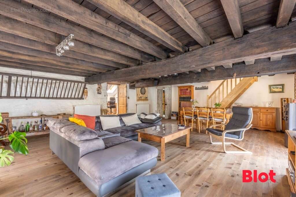 Maison à LA BAZOUGE-DU-DESERT