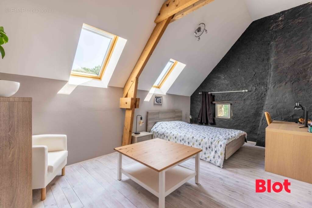 Maison à LA BAZOUGE-DU-DESERT