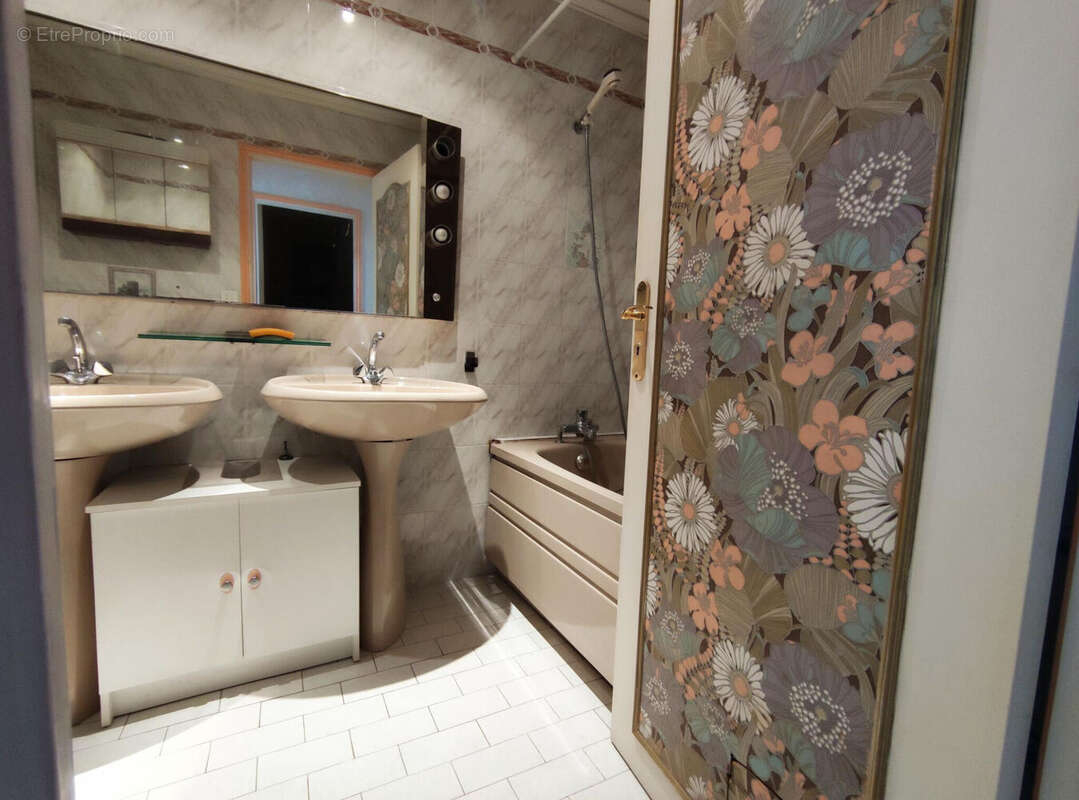 Photo 9 - Maison à LORMONT