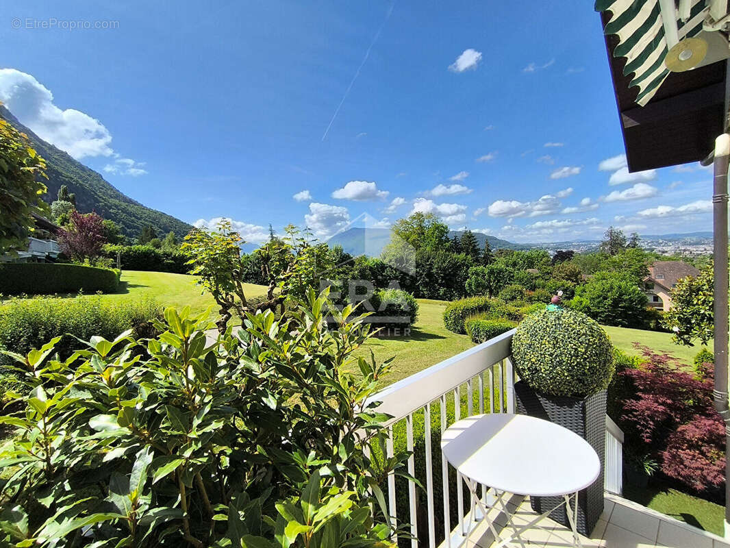 Appartement à ANNECY-LE-VIEUX