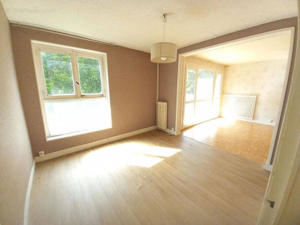 Appartement à HEROUVILLE-SAINT-CLAIR