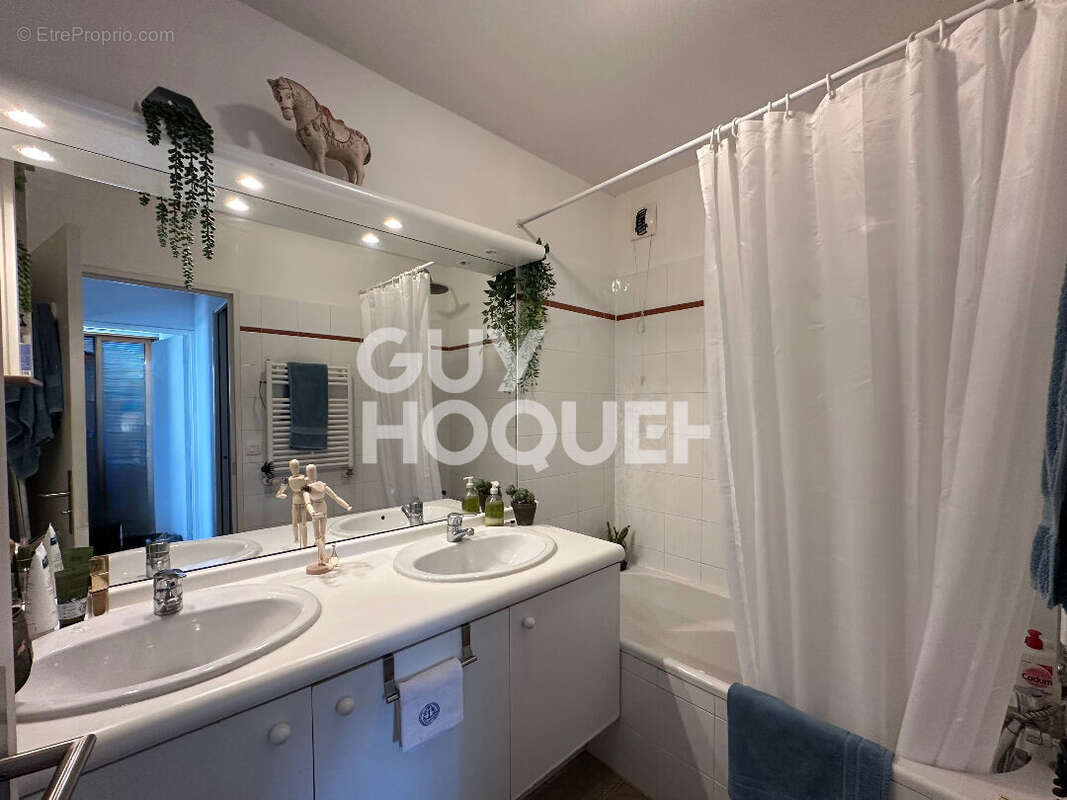 Appartement à LYON-4E