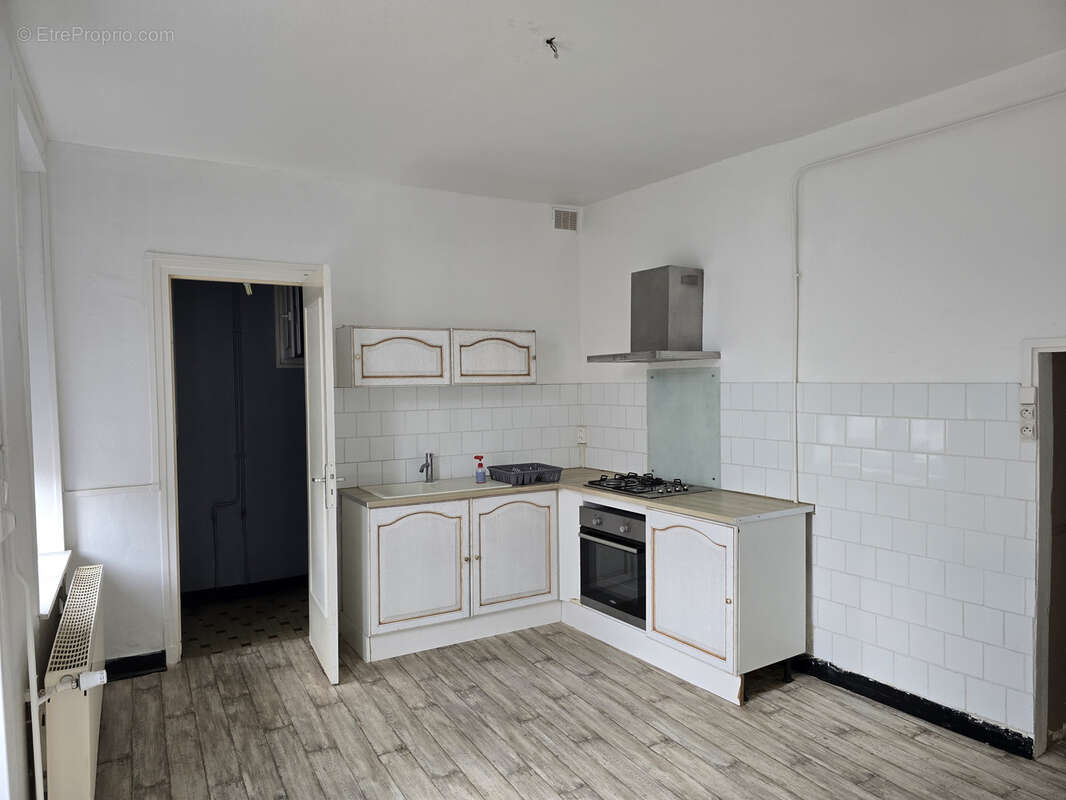 Appartement à SAINT-MENGES