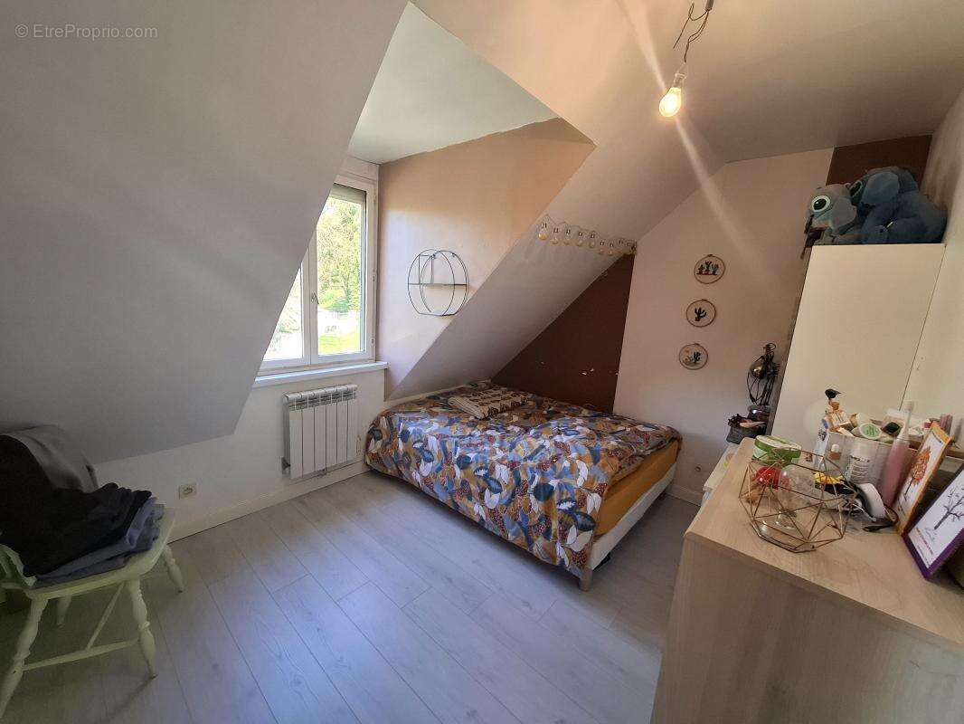 Maison à CUISE-LA-MOTTE