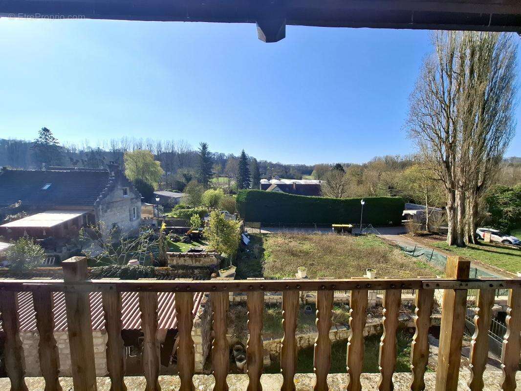 Maison à CUISE-LA-MOTTE