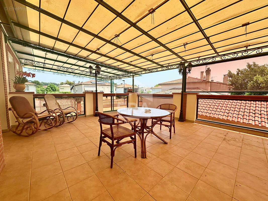 Maison à BRUGUIERES