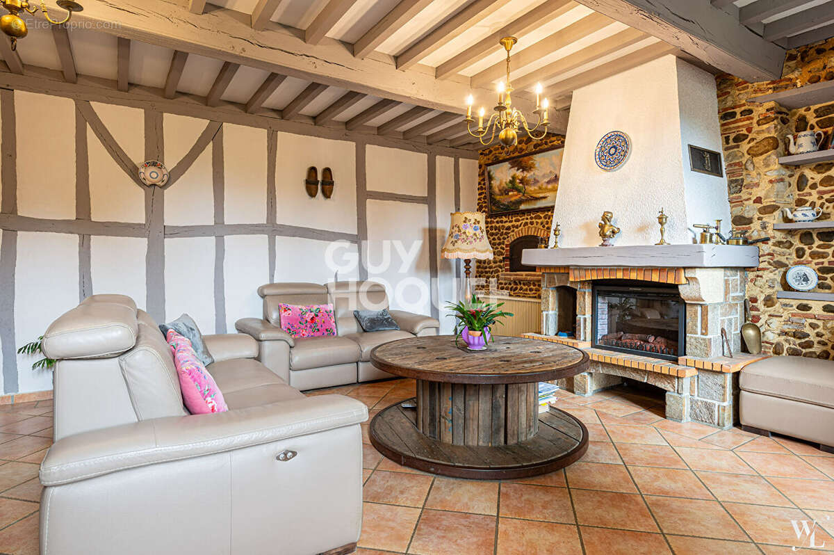 Maison à MONTGAILLARD