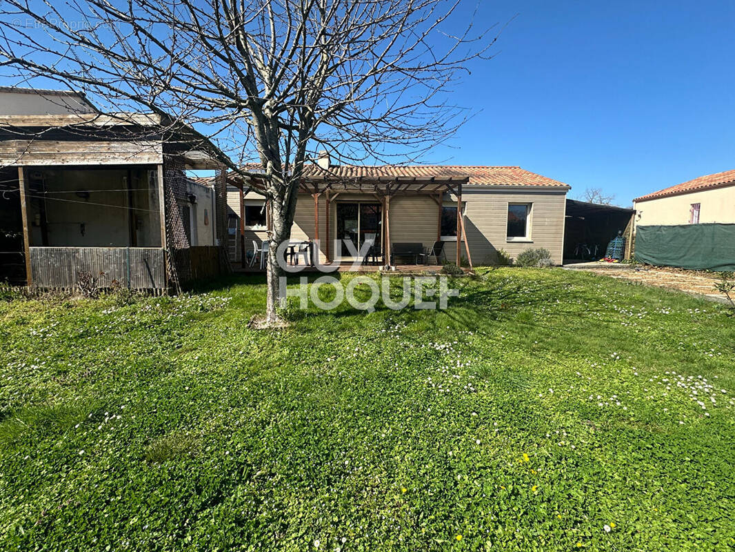 Maison à FONTENAY-LE-COMTE