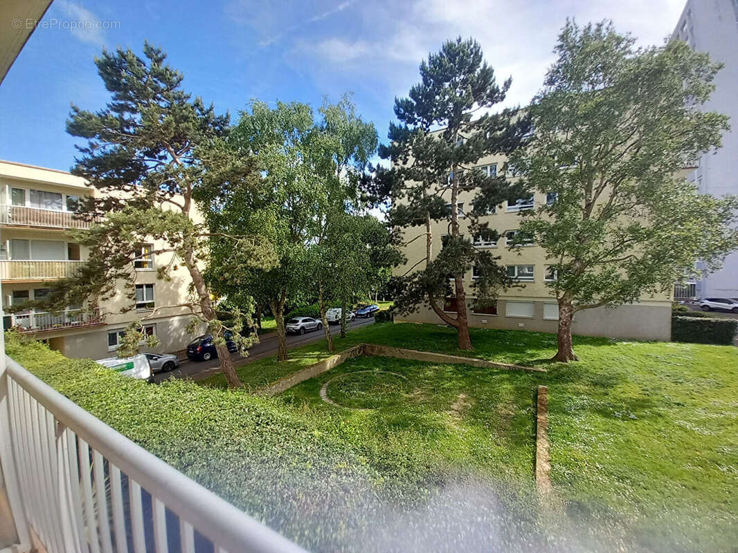 Appartement à HEROUVILLE-SAINT-CLAIR