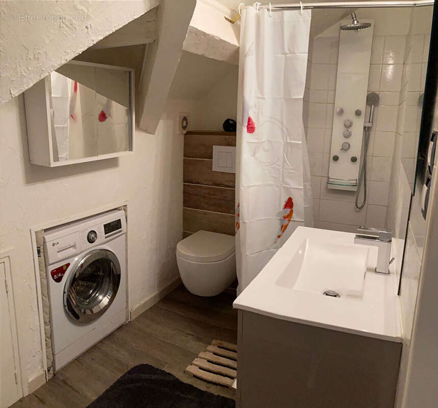 Appartement à LA LONDE-LES-MAURES