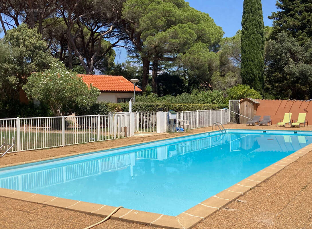 Appartement à LA LONDE-LES-MAURES
