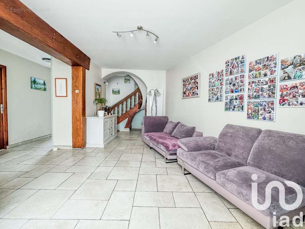 Photo 2 - Maison à VILLENEUVE-LE-COMTE