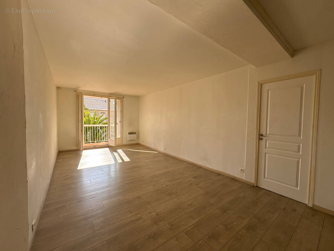 Appartement à HYERES