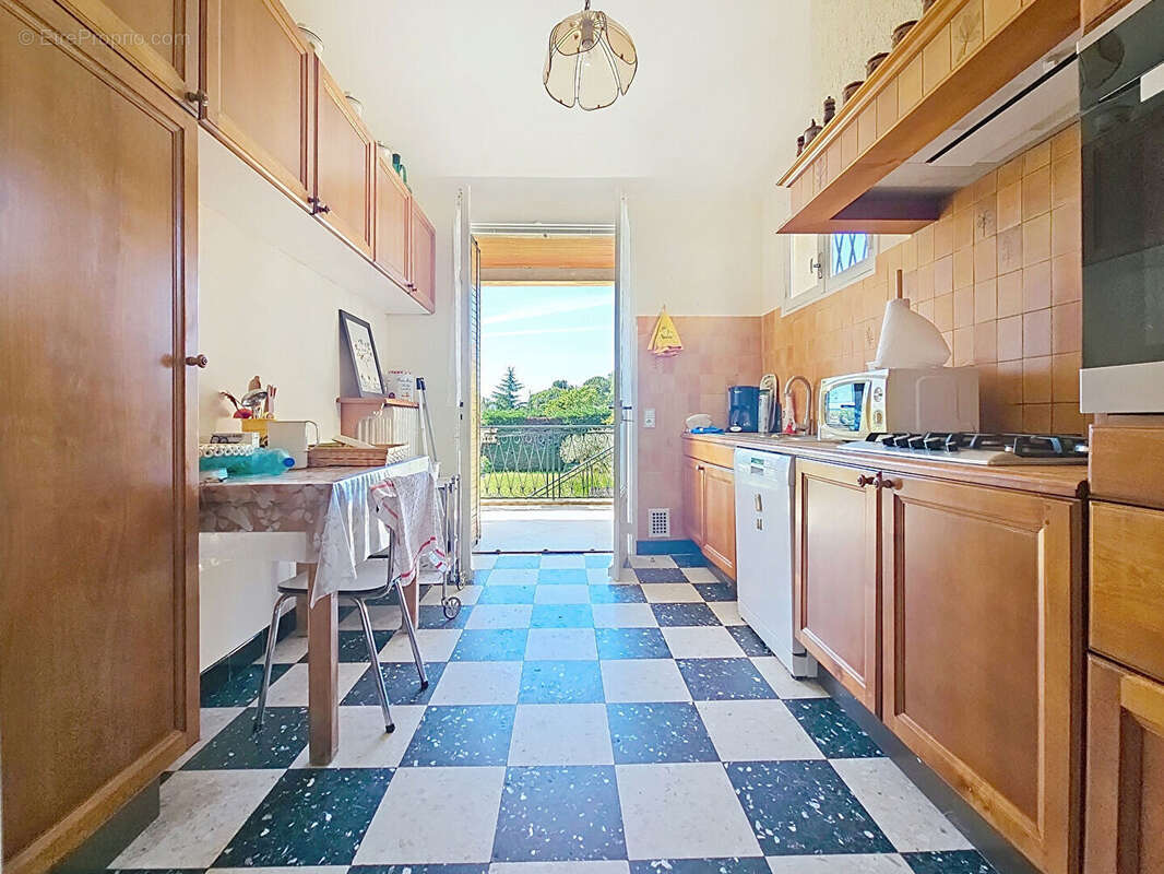 Maison à VILLENEUVE-LES-AVIGNON