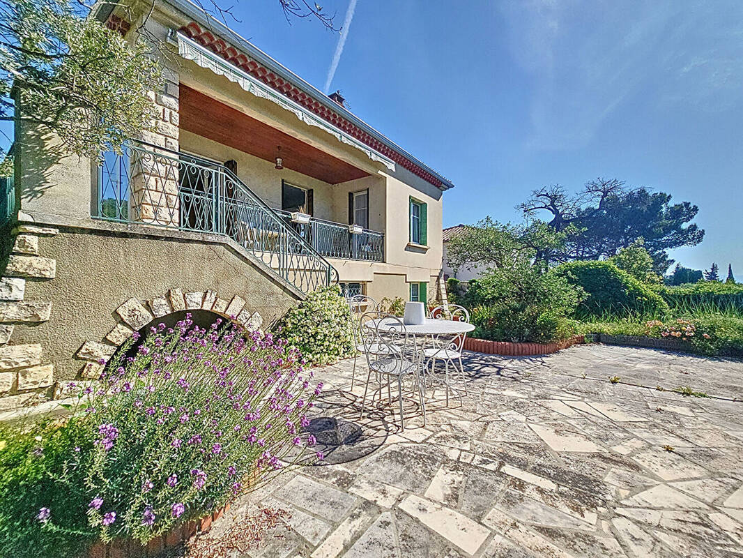 Maison à VILLENEUVE-LES-AVIGNON