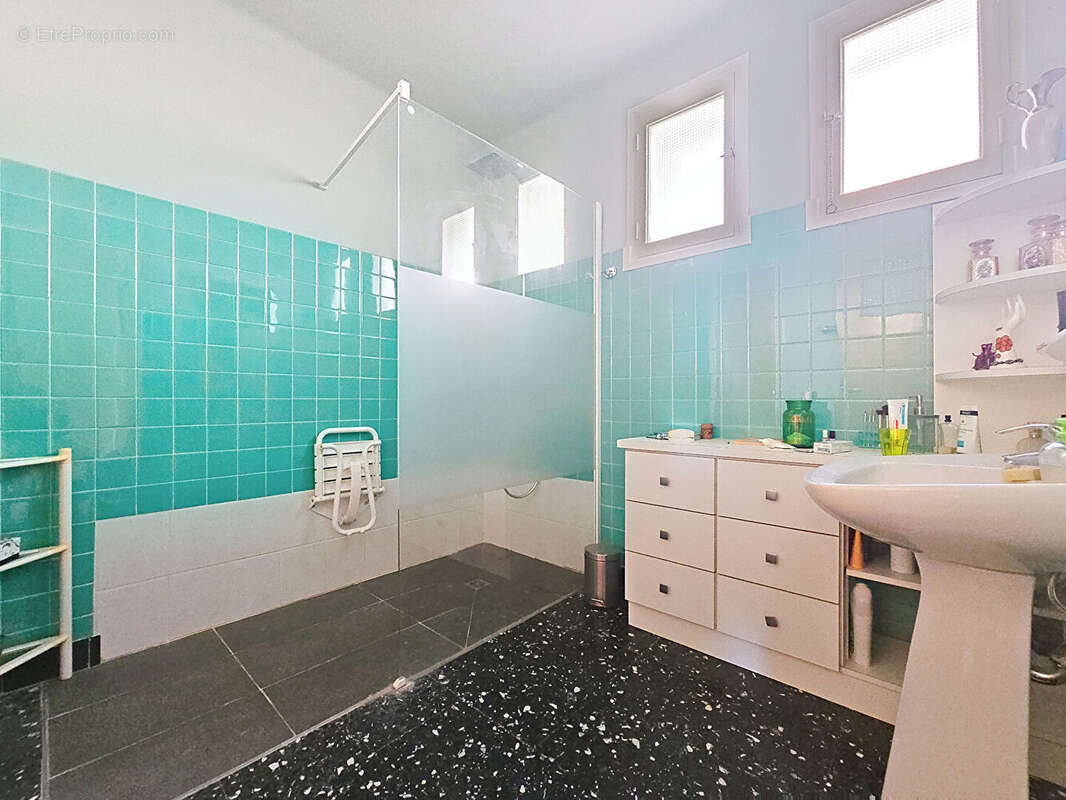 Maison à VILLENEUVE-LES-AVIGNON