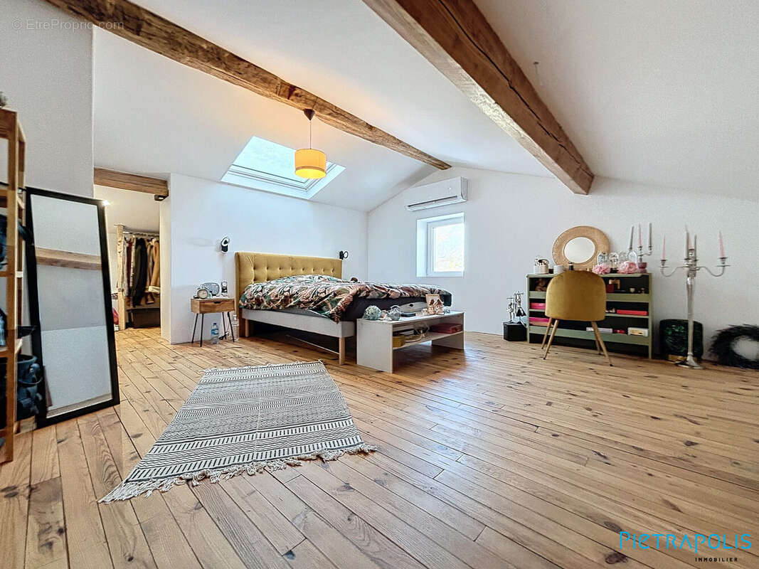 Maison à LONGESSAIGNE