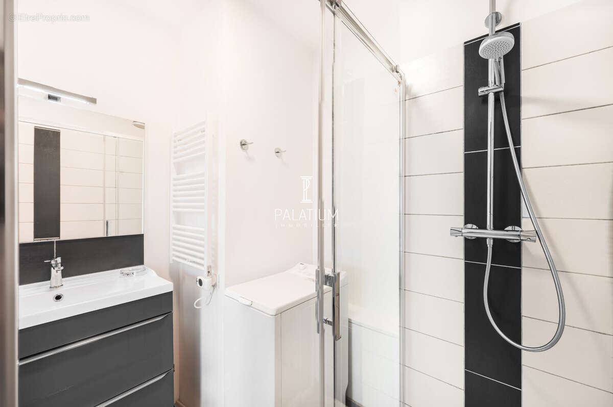 Appartement à GREOUX-LES-BAINS