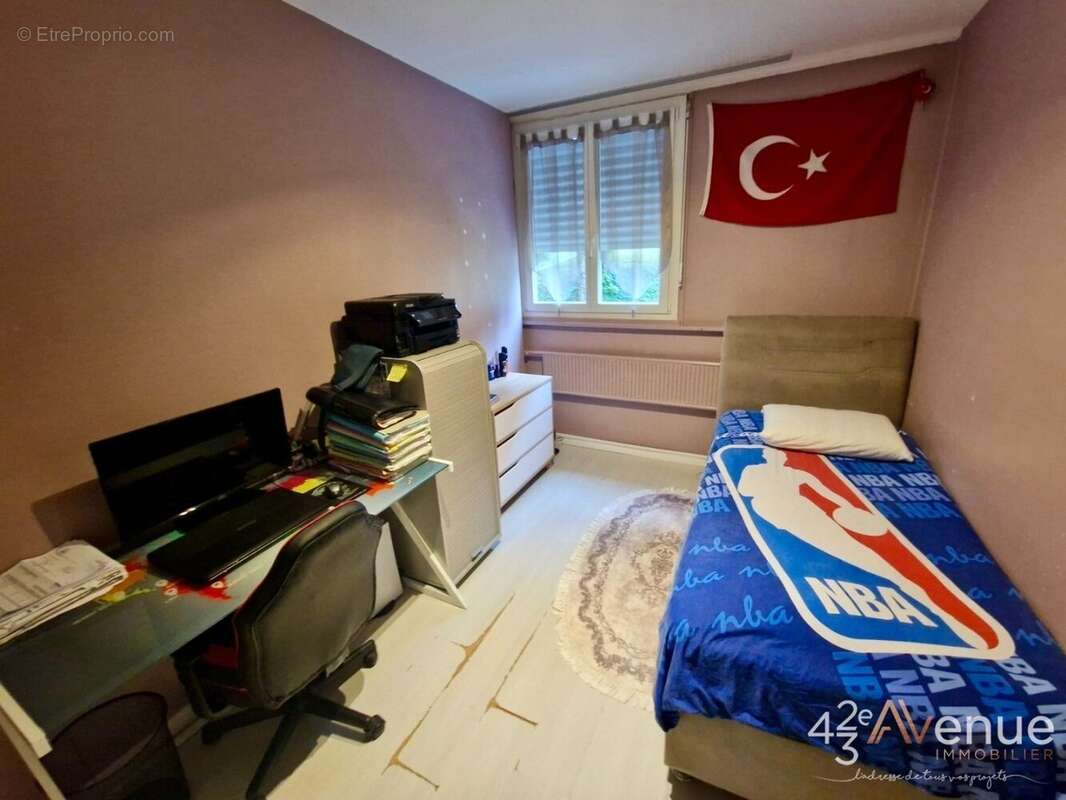 Appartement à SAINT-ETIENNE