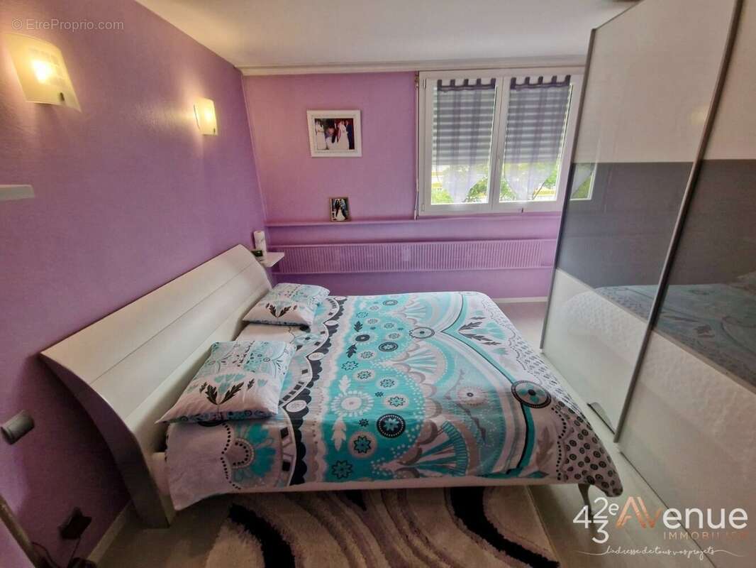 Appartement à SAINT-ETIENNE