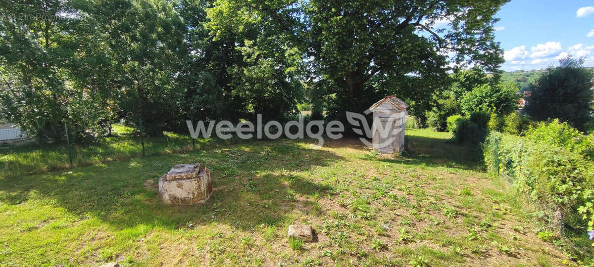 Maison à RUELLE-SUR-TOUVRE