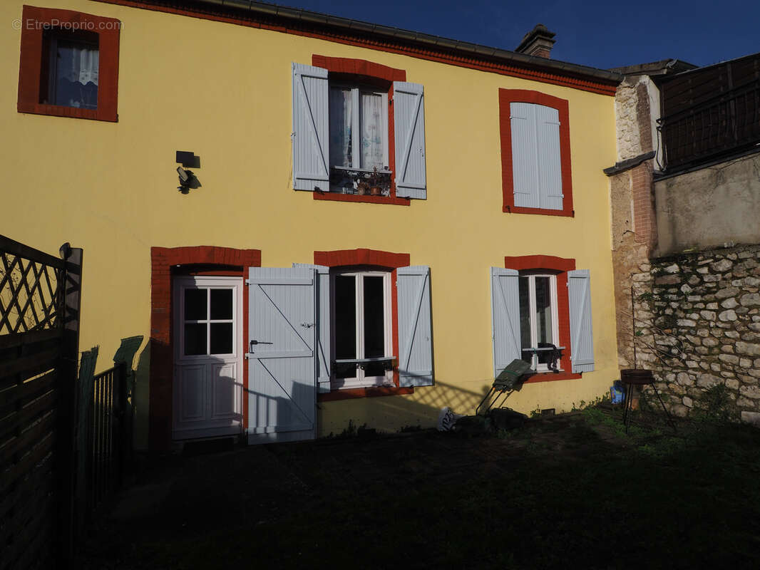 Maison à NEAUPHLE-LE-VIEUX