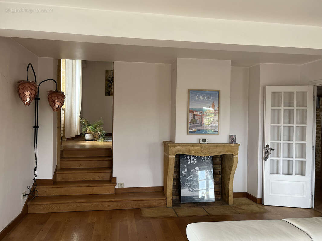 Maison à SAINT-GERMAIN-SUR-L&#039;ARBRESLE