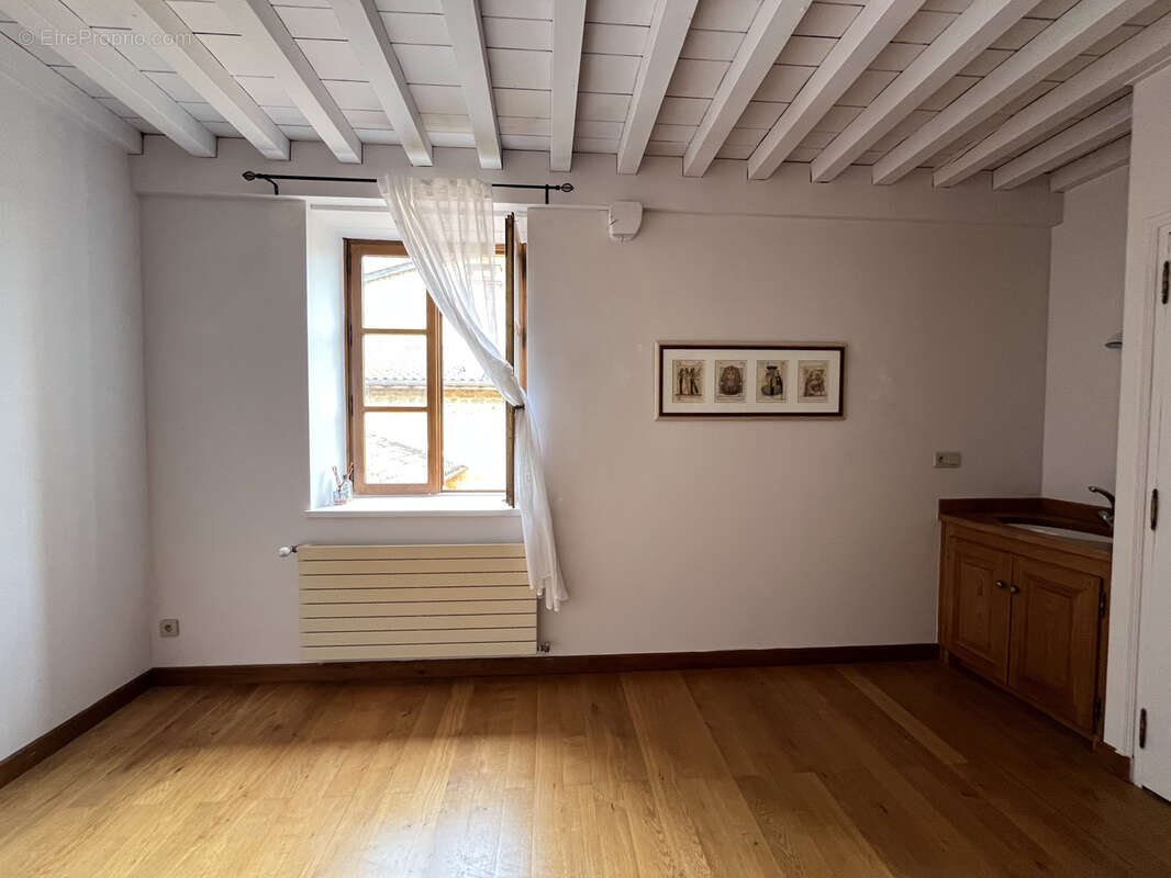 Maison à SAINT-GERMAIN-SUR-L&#039;ARBRESLE