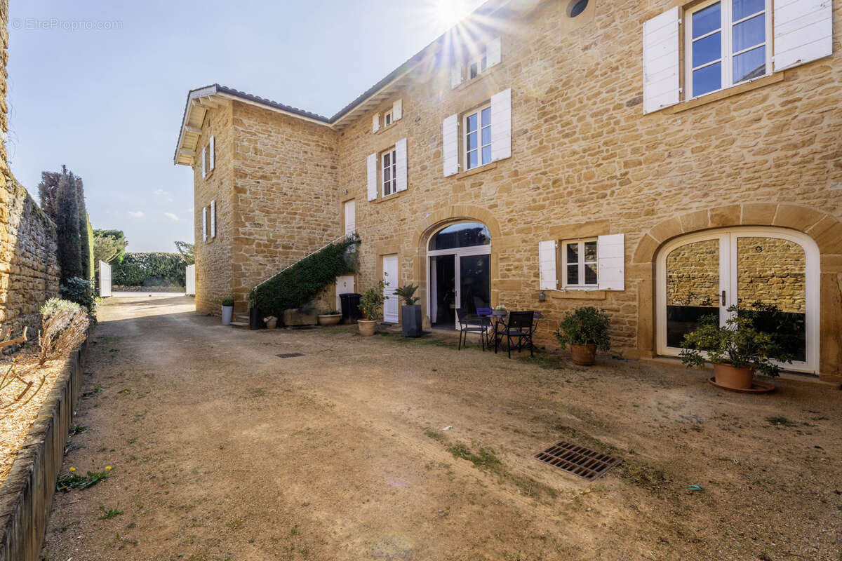 Maison à SAINT-GERMAIN-SUR-L&#039;ARBRESLE