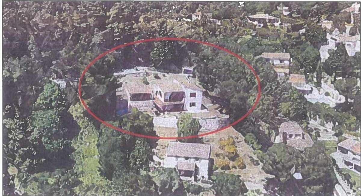 Maison à EZE