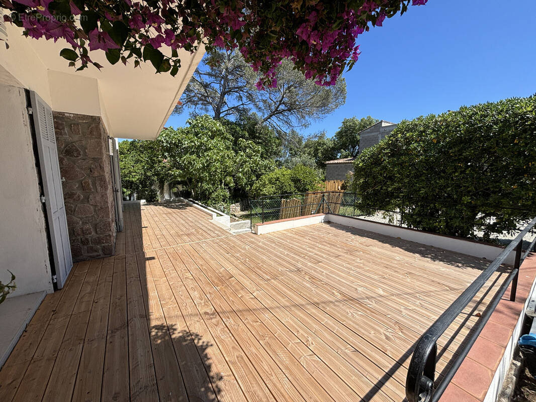 Appartement à SAINT-RAPHAEL