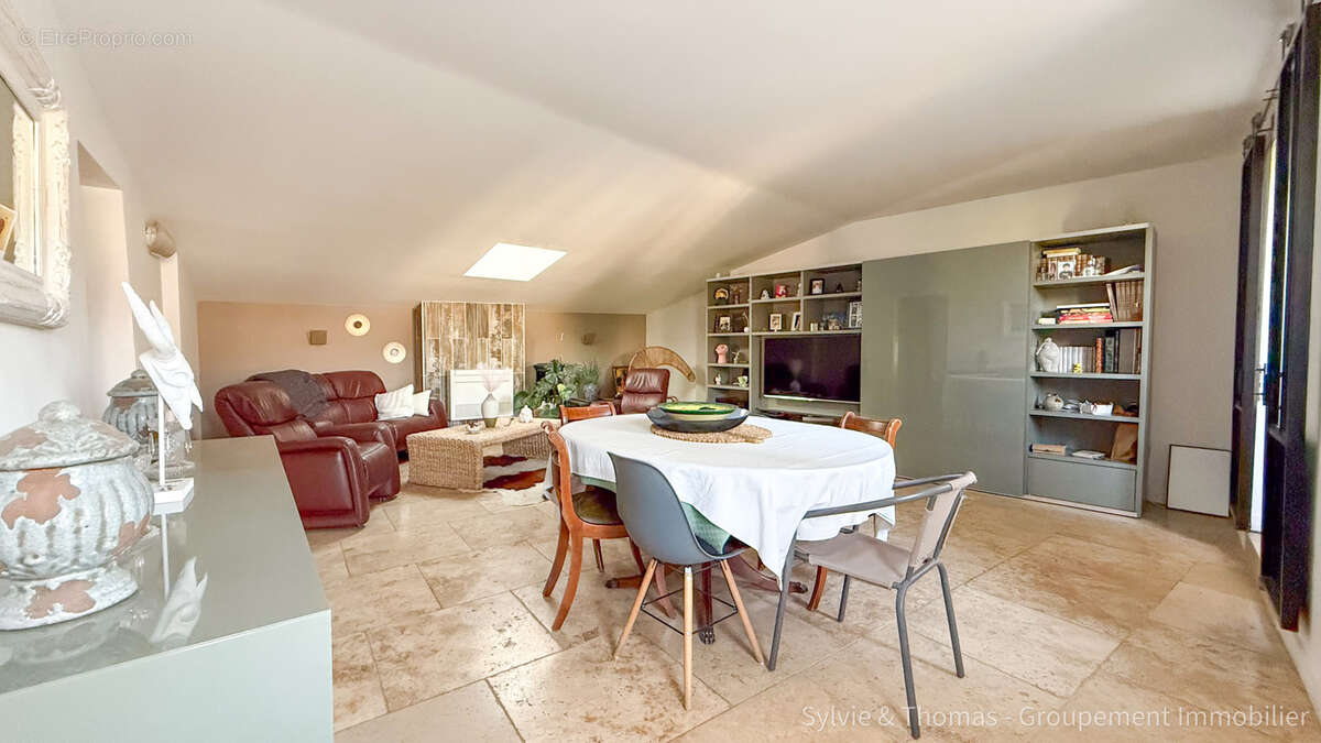 Appartement à PONT-SAINT-ESPRIT