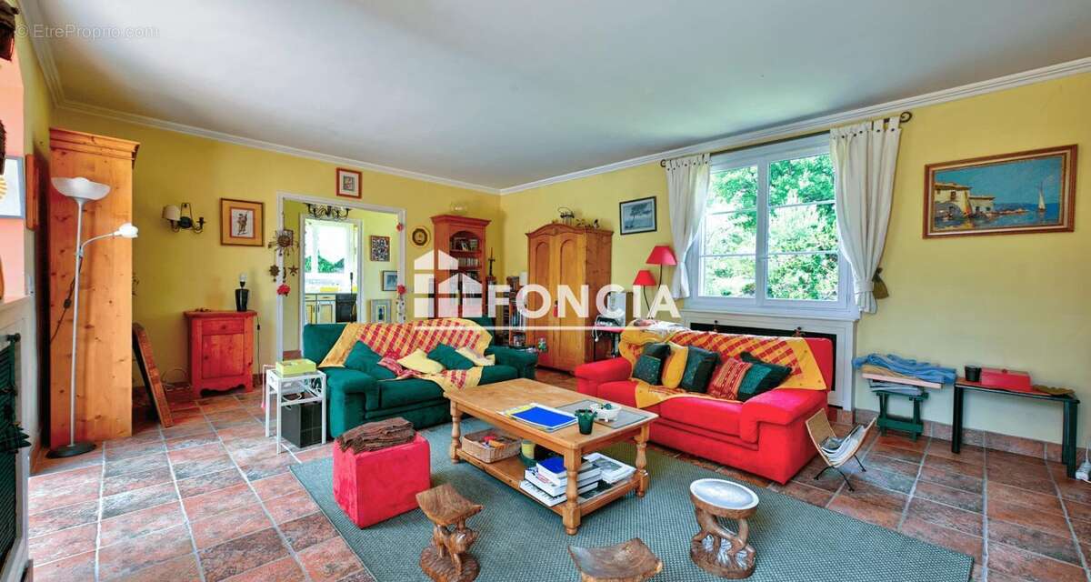 Maison à SAINT-LEGER-EN-YVELINES