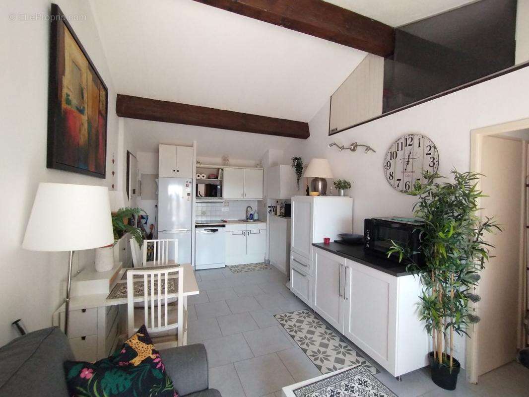 Appartement à LES ISSAMBRES