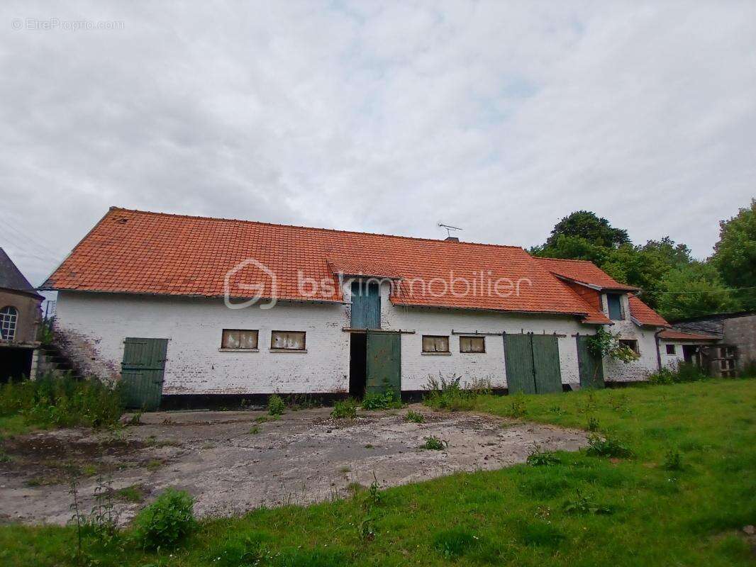 Maison à QUOEUX-HAUT-MAINIL