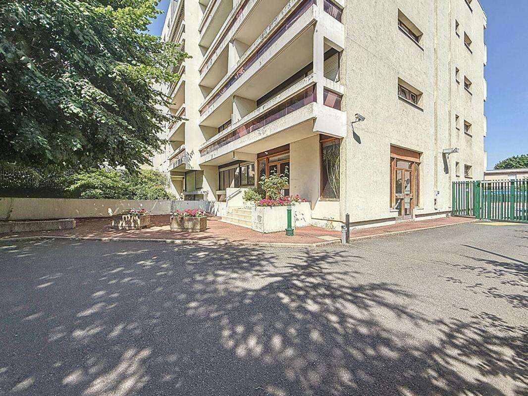 Appartement à VILLEJUIF