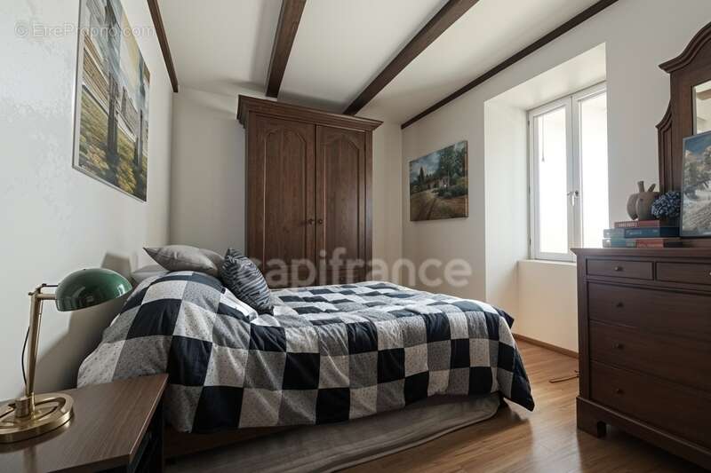 Maison à SAINT-SANTIN-DE-MAURS