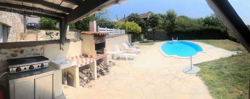 Maison à SAINT-SANTIN-DE-MAURS