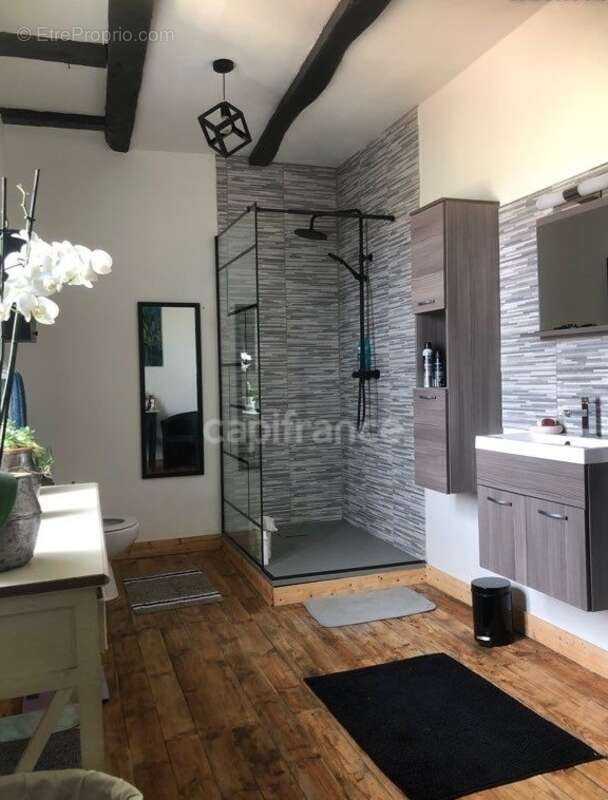 Maison à SAINT-SANTIN-DE-MAURS