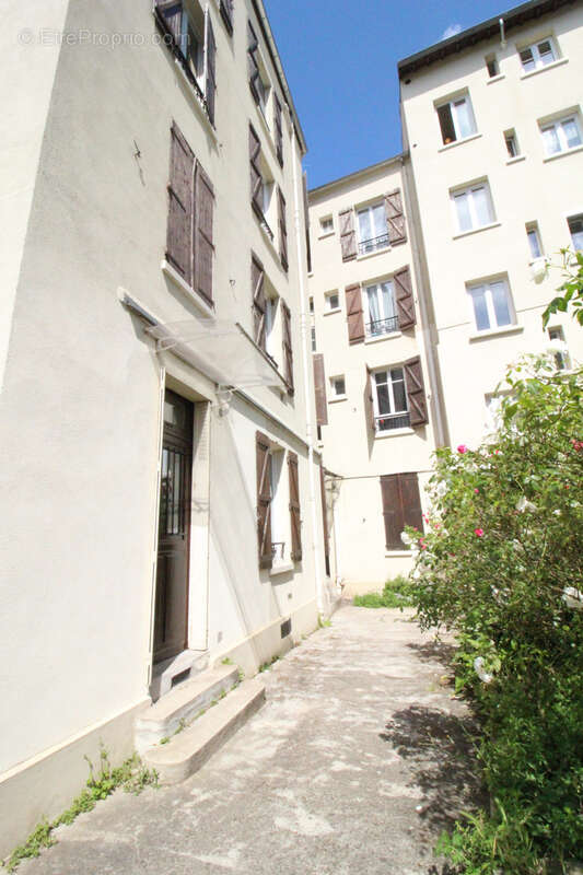 Appartement à MAISONS-ALFORT