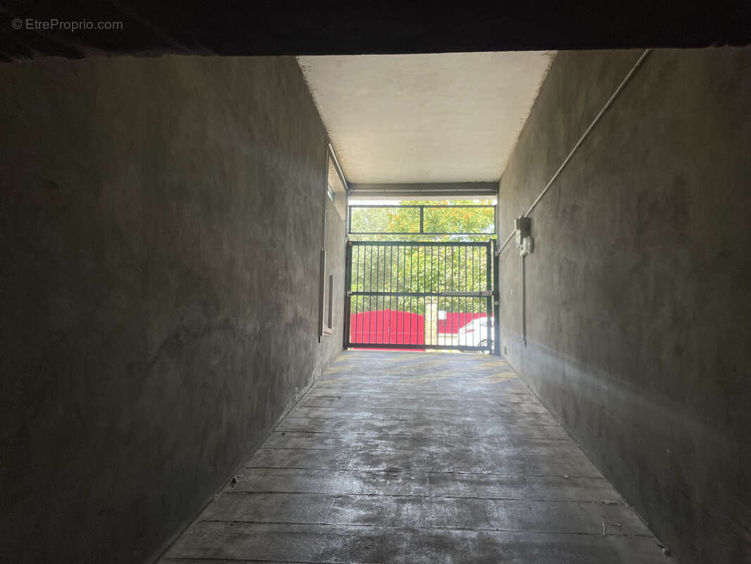 Parking à ECHIROLLES