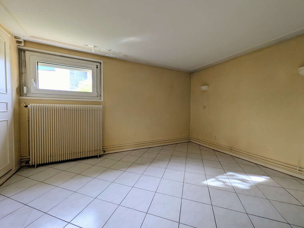 Maison à JARVILLE-LA-MALGRANGE