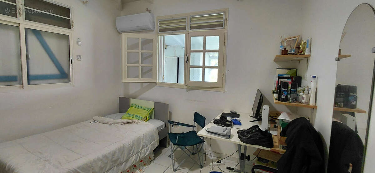 Maison à PETIT-BOURG