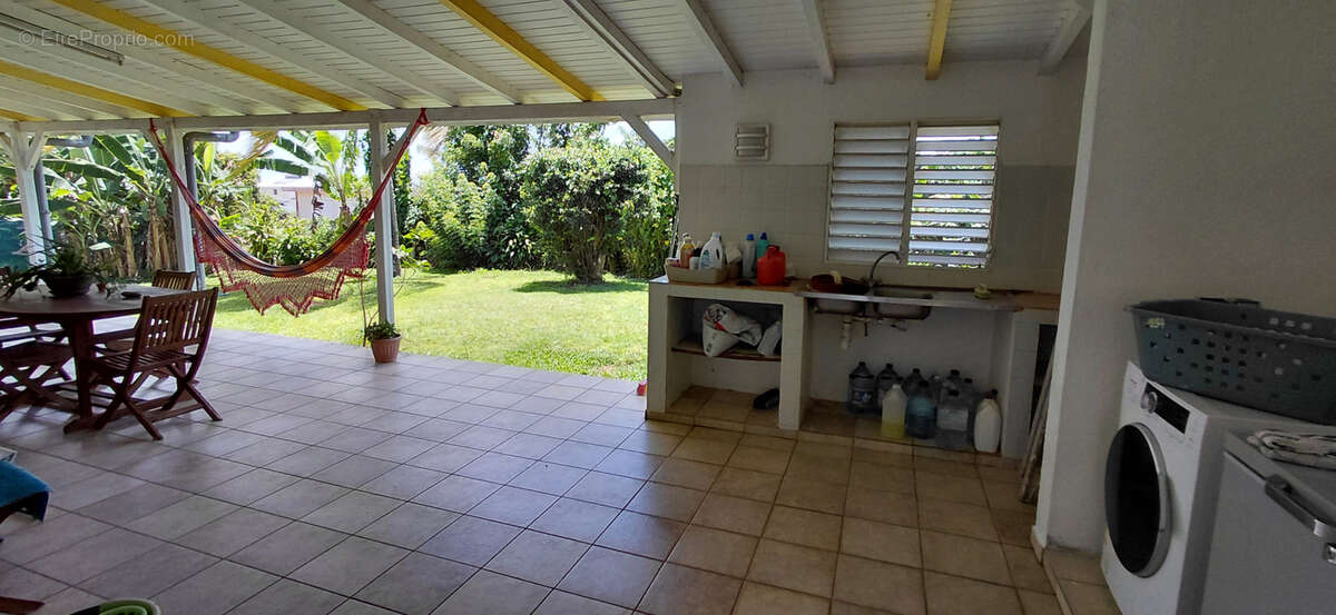 Maison à PETIT-BOURG