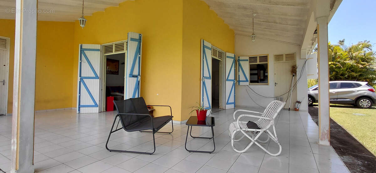 Maison à PETIT-BOURG