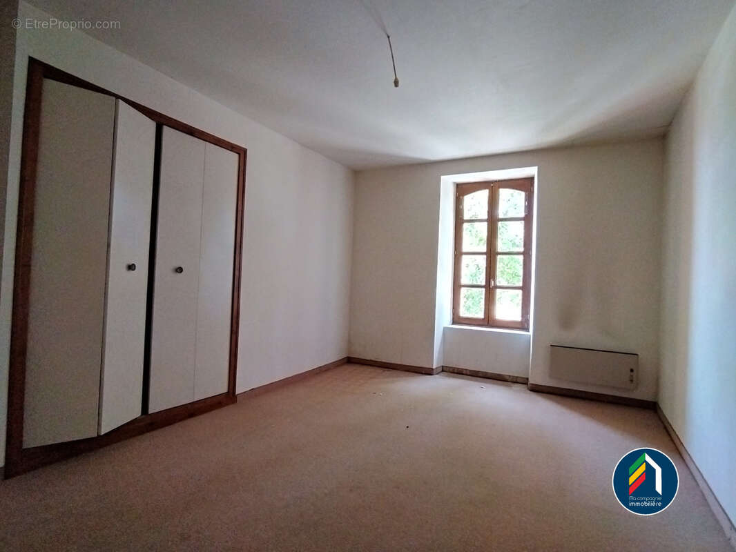 Maison à SAINTE-FLORENCE