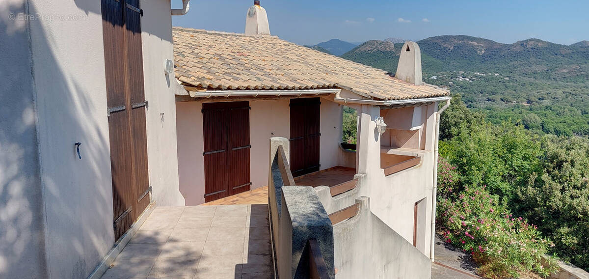 Maison à PORTO-VECCHIO
